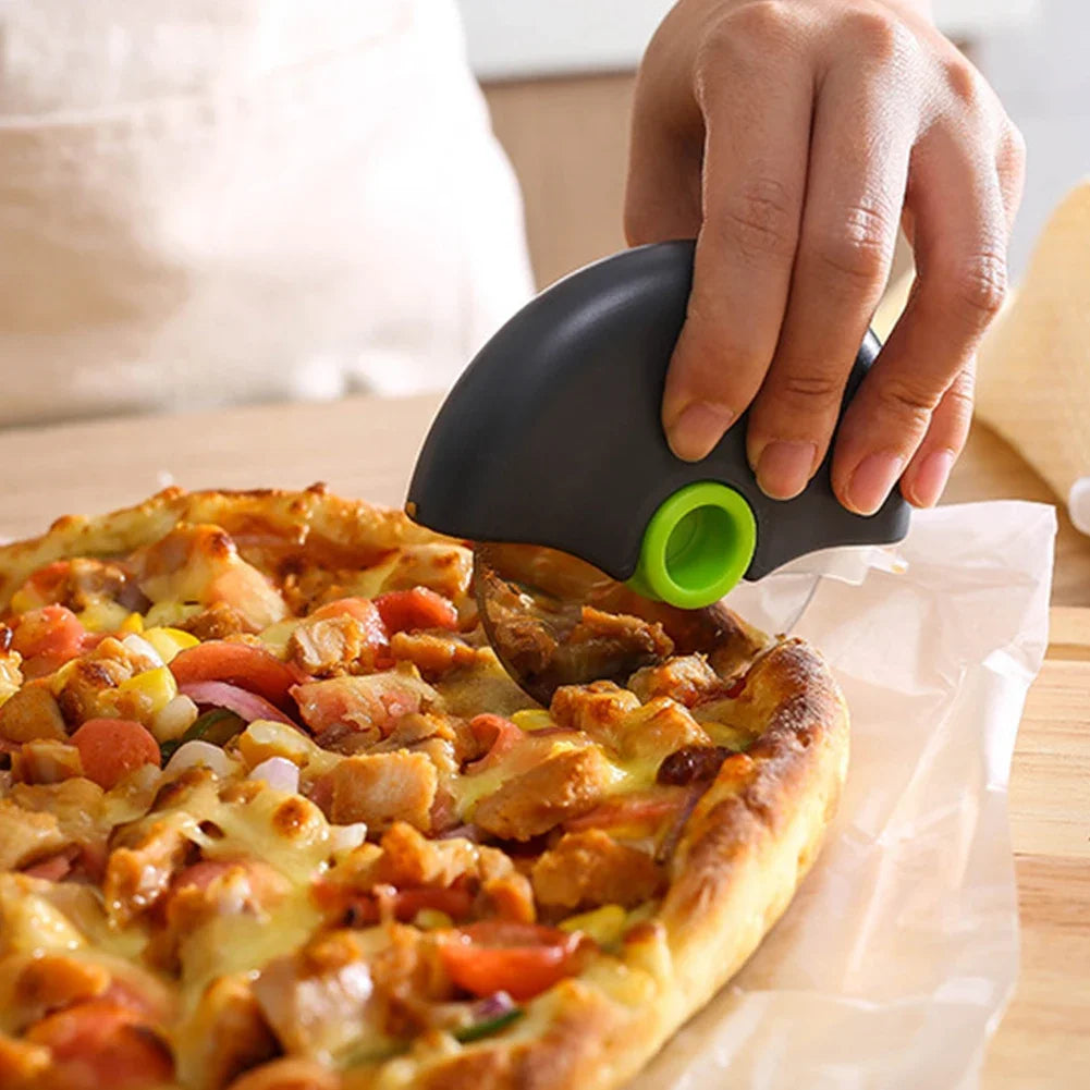 couteau à pizza pour des coupes nettes