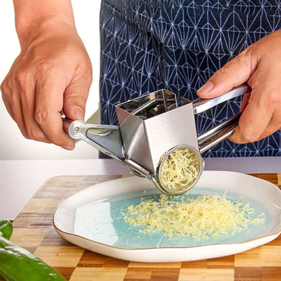 râpe-à-fromage-compacte