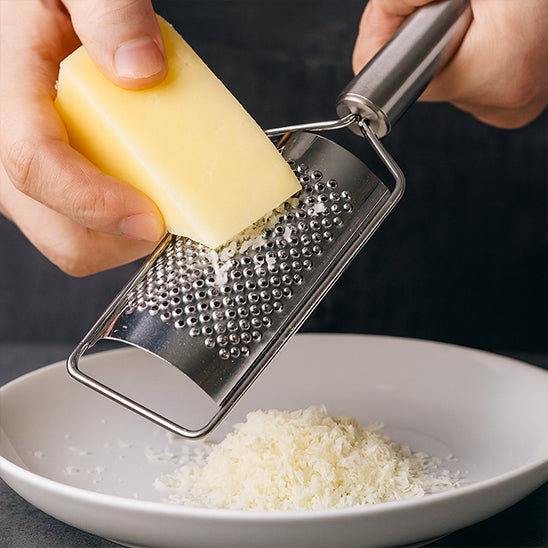 râpe-à-fromage-tranchante